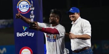 Dilson Herrera se despide del béisbol como campeón con Caimanes