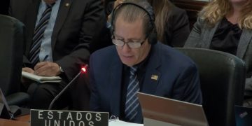 EE. UU. niega invasión a Venezuela ante la OEA, pero es interrumpido por acusaciones de “operación por petróleo”