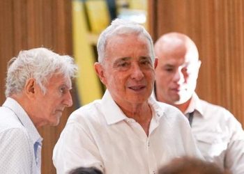 Uribe: “De nada sirve sacar a Maduro si no cae todo el régimen chavista”