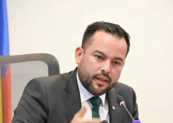 Ministro de Energía califica de “agresión” decisión arancelaria de Ecuador