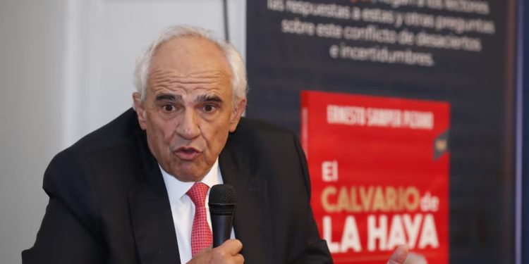Ernesto Samper anuncia su voto por el Pacto Amplio y respalda a su candidata presidencial