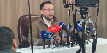 “Malo si sube, malo si baja”: ministro Edwin Palma confirma reducción del precio de la gasolina desde el 1 de febrero