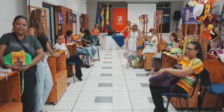 Vuelve la feria “Mujer que Emprende, Mujer que Brilla” con lo mejor para los carnavales