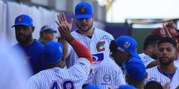 Caimanes tropieza ante Magallanes, pero mantiene rumbo a semifinales