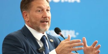 Presidente de la Conmebol defiende como “justo” el número de cupos de Sudamérica para el Mundial 2026