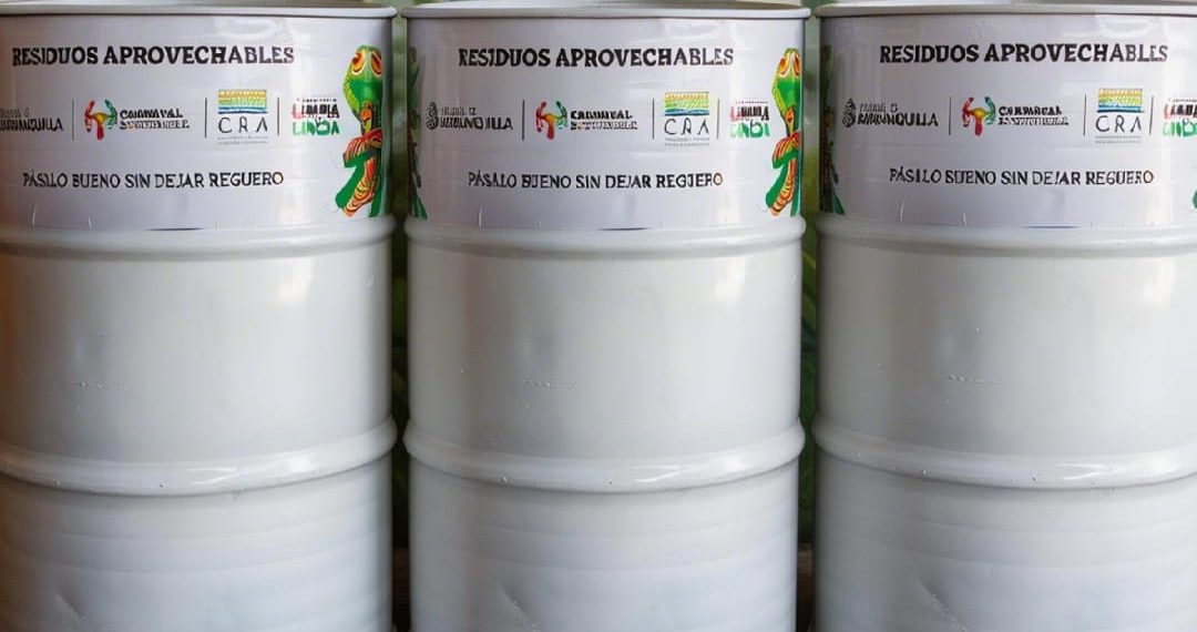 C.R.A. instala 60 puntos ecológicos en la Vía 40 y se suma a la Batalla de Flores con su mensaje ambiental ‘Somos Agua’