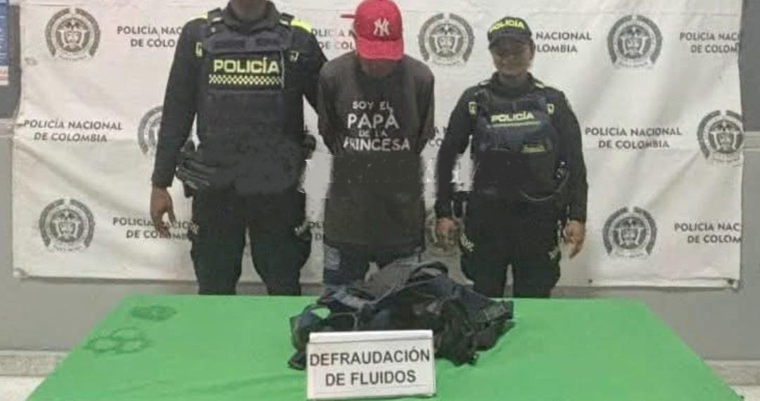 Cae sujeto cuando manipulaba redes eléctricas en Barranquilla