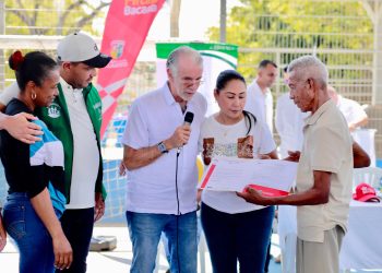 Gobernación del Atlántico entrega dignidad y regocijo en Repelón con más títulos de propiedad