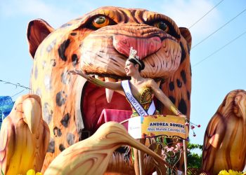 “Riqueza artesanal del Atlántico”, la carroza de la Gobernación que deslumbró en el Carnaval de Barranquilla