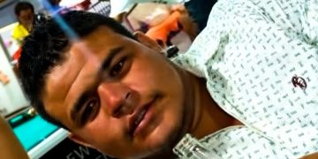 Hombre murió en hecho violento en Juan de Acosta; otra persona resultó herida