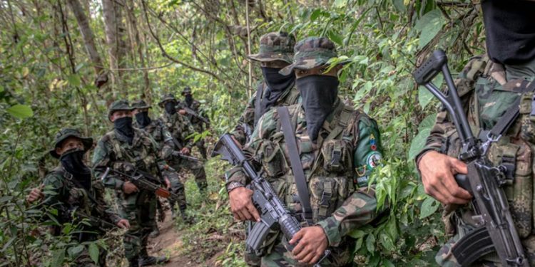 Gobierno confirma suspensión de órdenes de captura contra jefes del Clan del Golfo en el marco de diálogos