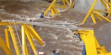 Colapsa el Puente El Triunfo en Boyacá: varias personas heridas y atrapadas