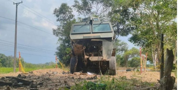 Ataque con explosivos contra vehículo militar en Arauca deja un suboficial herido y desata combates con el ELN