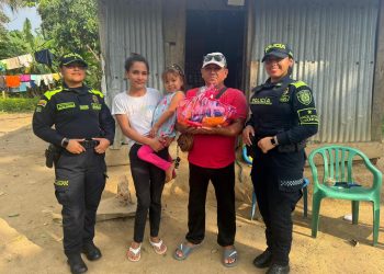 Policía Nacional lleva esperanza a familia vulnerable en María la Baja