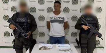 Repartía panfletos extorsivos como si fueran afiches políticos: capturado en flagrancia en Soplaviento, Bolívar