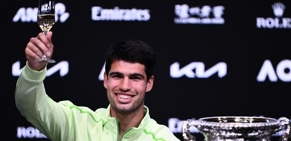 Alcaraz completa el Grand Slam y silencia las dudas con una victoria histórica en Australia