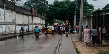 Dos vigilantes resultaron heridos tras ataque con explosivo a la Cárcel Distrital de El Bosque