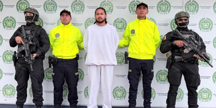 Capturan en Estados Unidos a alias ‘Mono Candelo’, señalado sicario del ‘Clan del Golfo’