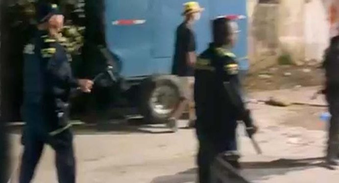 De fiesta a disturbios: Batalla de Flores terminó en caos en Campo de la Cruz