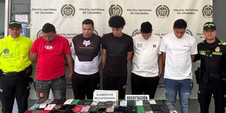 Capturan a cinco presuntos ladrones y recuperan 52 celulares durante Carnaval en Barranquilla
