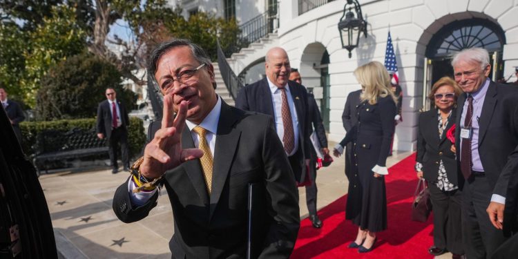 ‘Clan del Golfo’ suspende provisionalmente diálogo con el gobierno Petro