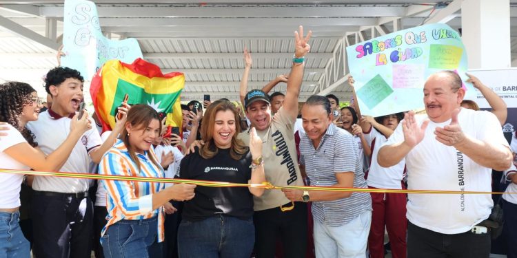 “¡Cerca de 3.000 estudiantes de la IED Salvador Entregas y la IED Carlos Meisel ya tienen cocina-comedor!”: alcalde Char