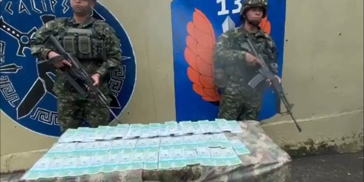 Ejército incauta cerca de $100 millones presuntamente ligados al narcotráfico en Suárez, Cauca