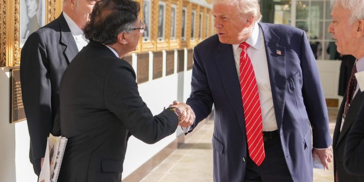 Petro y Trump sostuvieron encuentro previo antes de reunión oficial en la Casa Blanca