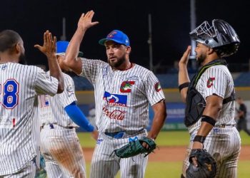 Caimanes de Barranquilla ya está en Caracas y hoy inicia su camino en la Serie de las Américas
