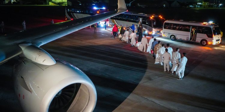 101 colombianos regresan al país en vuelo humanitario desde Estados Unidos