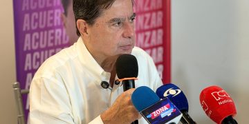 Juan Fernando Cristo anuncia que no participará en la consulta de centroizquierda y ratifica camino hacia la primera vuelta