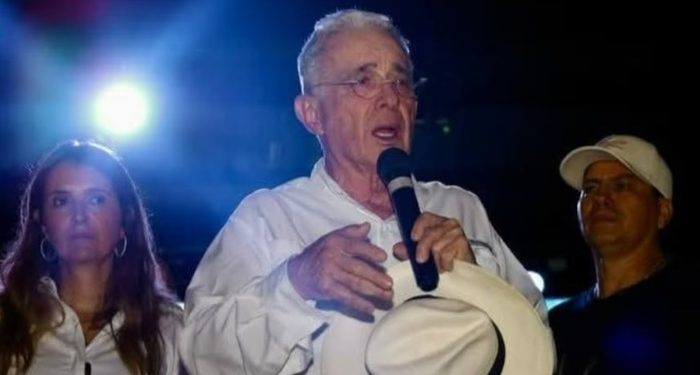 Uribe denunció que grupos criminales obligarían a votar por Iván Cepeda en municipios del Tolima