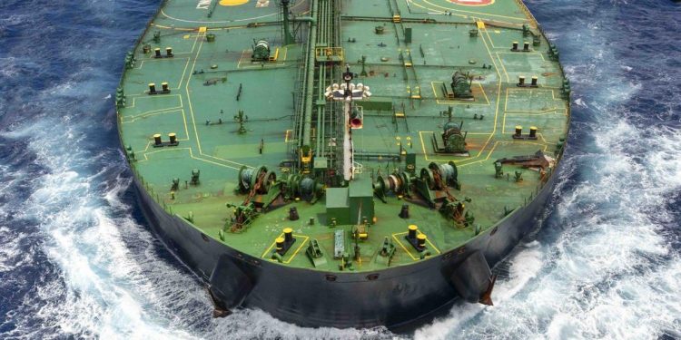 EE.UU. abordó un tercer petrolero en el Índico por violar su bloqueo de crudo en el Caribe