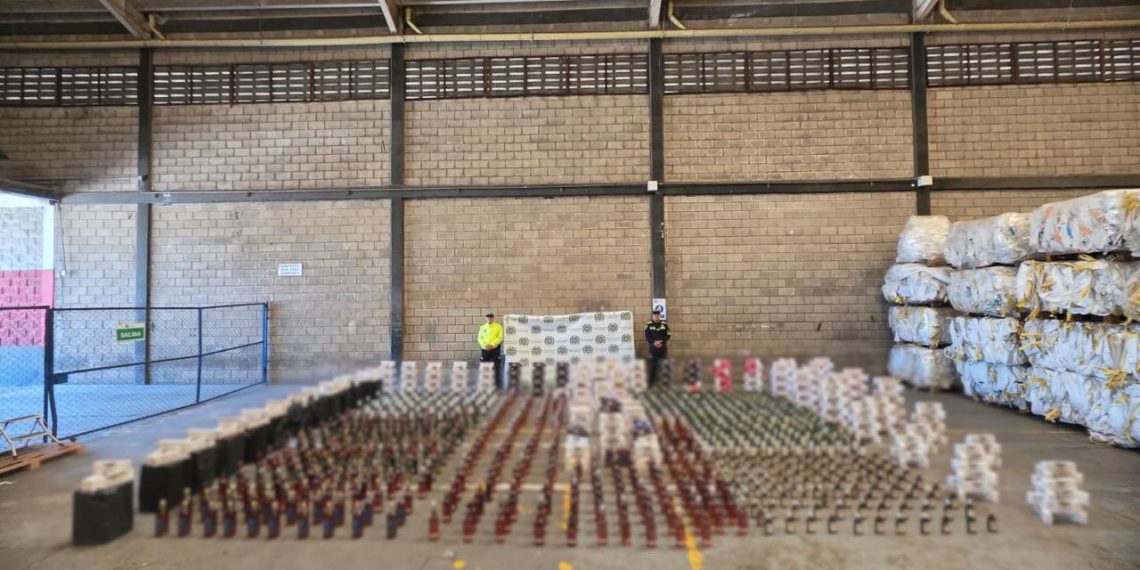 Descubren bodega clandestina con cigarrillos y licor ilegal en el centro de Barranquilla