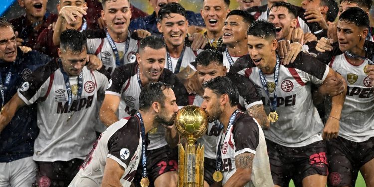 Lanús da el golpe en el Maracaná y se corona por primera vez en la Recopa Sudamericana