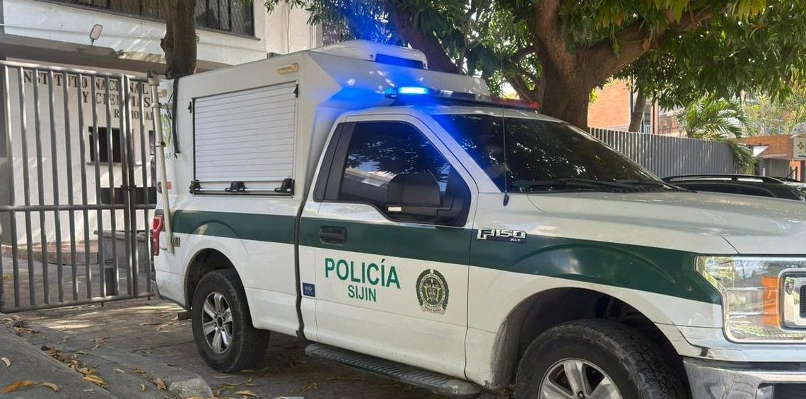 Hallan a mujer muerta en 12 de Octubre con mensaje intimidante a su lado