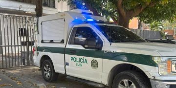 Hallan a mujer muerta en 12 de Octubre con mensaje intimidante a su lado