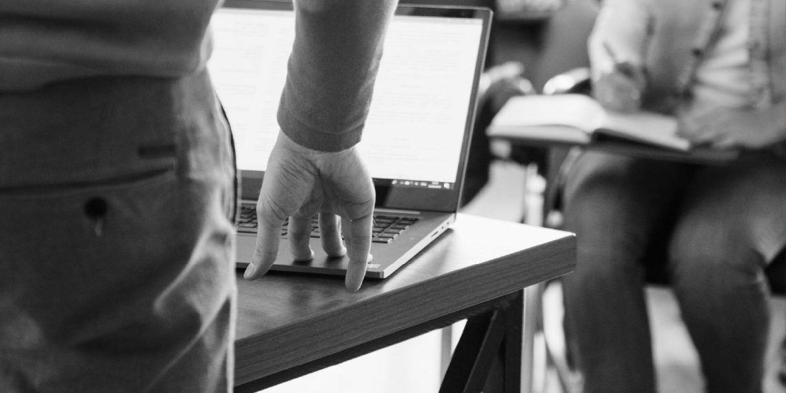 Procuraduría investiga a docente de la Universidad de la Amazonia por posibles actos de acoso sexual a estudiantes