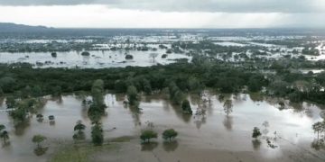 Montería: inundaciones y toque de queda mientras docentes y estudiantes inician “vacaciones” por emergencia