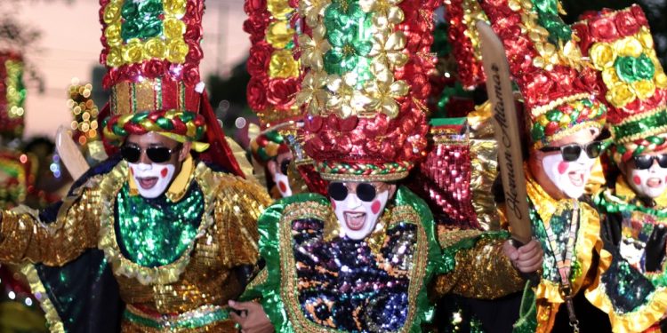 La Guacherna: el desfile nocturno que enciende la magia del Carnaval de Barranquilla