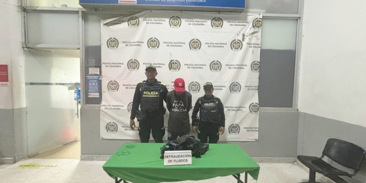 Capturado en flagrancia manipulando redes eléctricas en el barrio La Magdalena