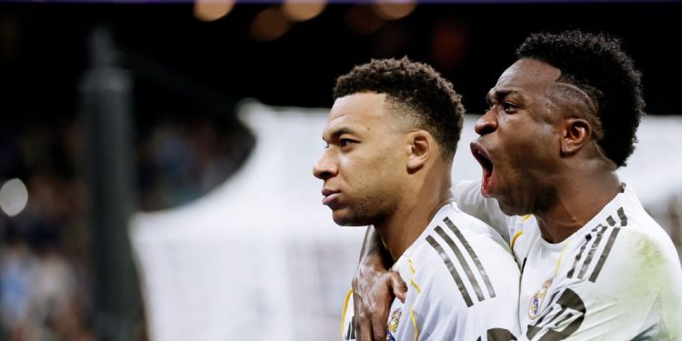 Mbappé rescata al Real Madrid en una noche de dudas