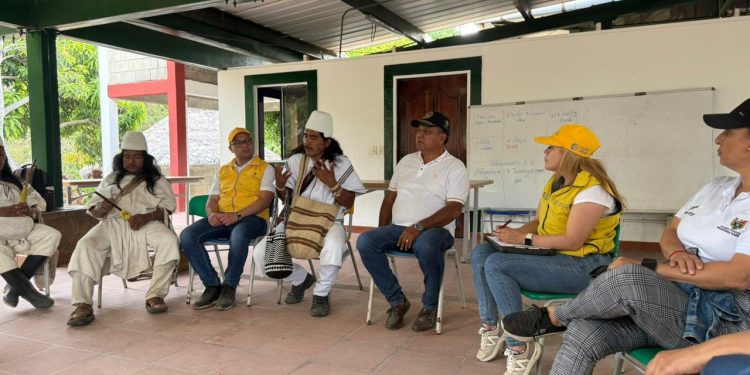 La Unidad para las Víctimas atiende de manera prioritaria a familias confinadas en la Sierra Nevada con entrega de ayuda humanitaria