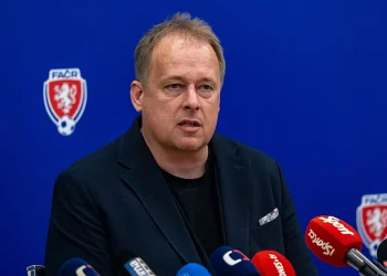 Megaoperativo en República Checa destapa red de amaños y sacude al fútbol nacional