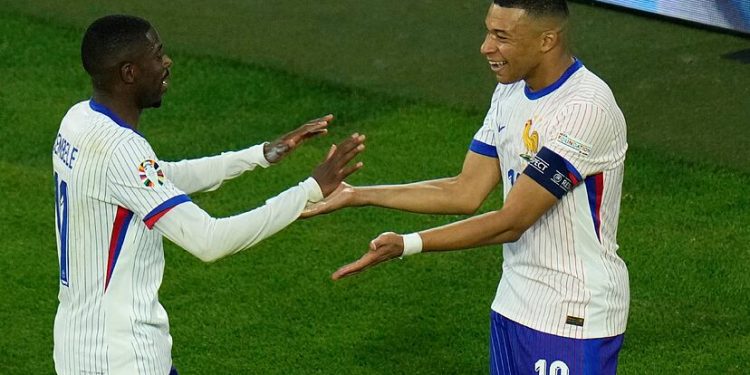Francia se alista para enfrentar a Colombia con Mbappé y Dembélé