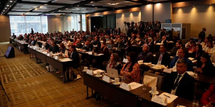 444 observadores internacionales supervisarán elecciones en Colombia