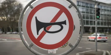 Interpol alerta por el auge global y lo sofisticados del fraude financiero con IA