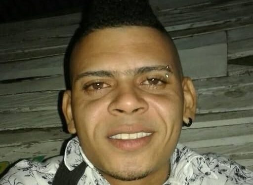 Asesinan a barbero a tiros frente a su vivienda en Barranquilla