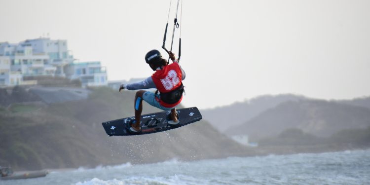 Salinas Fest reunirá a deportistas de 12 países en las playas de Salinas del Rey