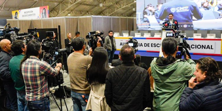 CNE acelera escrutinio de las votaciones: en el exterior se ha avanzado en un 98% y seis subcomisiones ya finalizaron el proceso